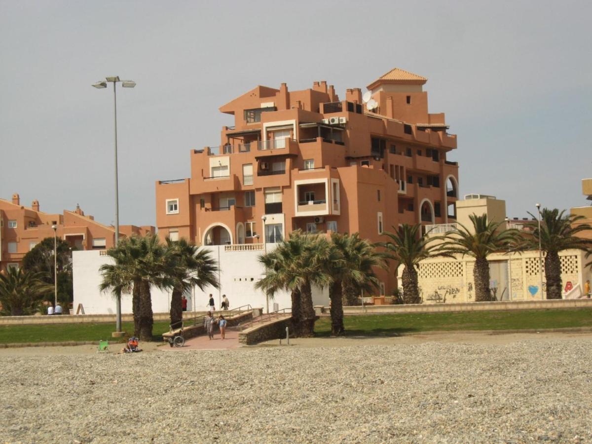 Apartamento En Primera Linea De Playa, Con Vistas A La Playa Y Con Wifi โรเกตัสเดมาร์ ภายนอก รูปภาพ